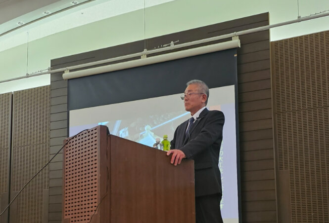 【新宅講師講演の様子】