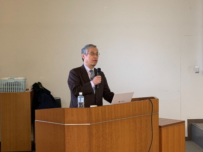 【山﨑講師講演の様子】